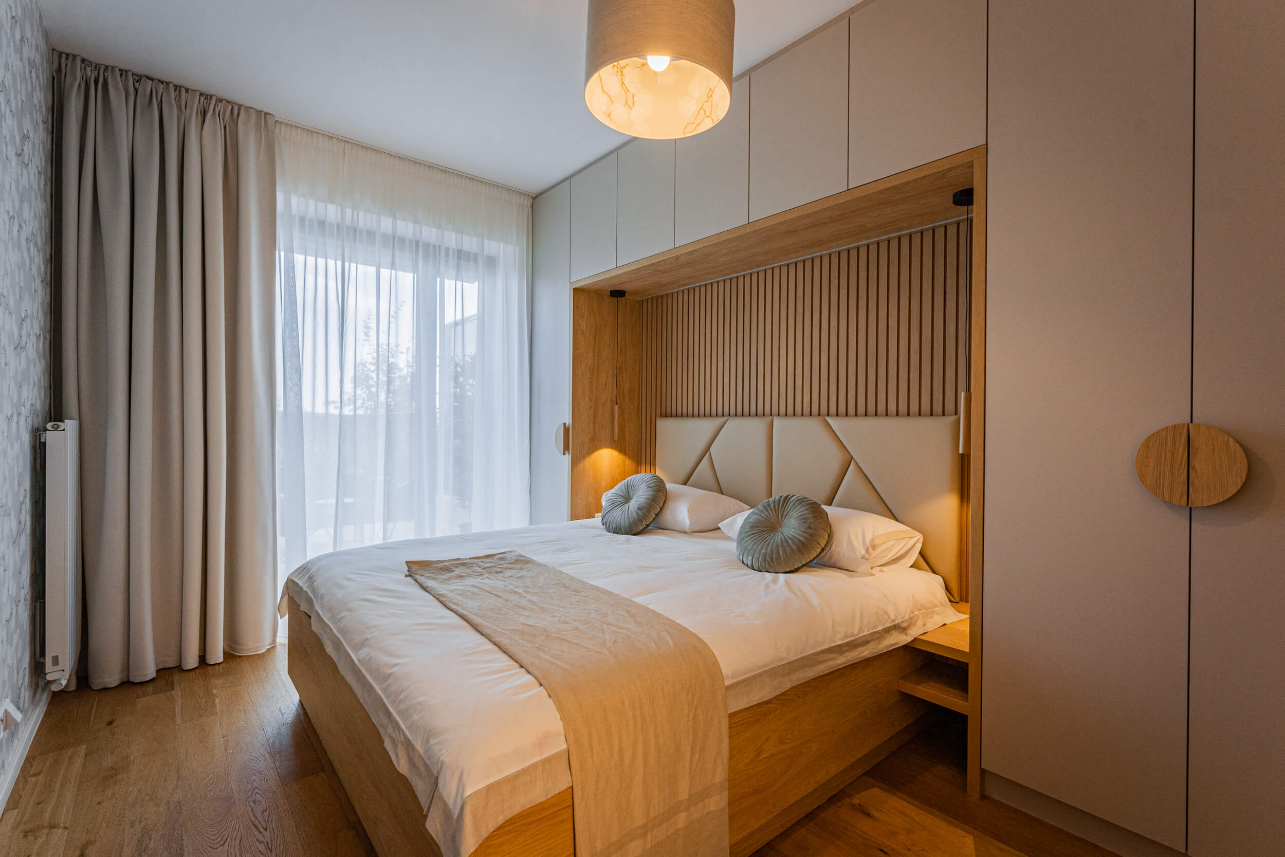 Lamelový panel, lamely na stenu, Nemi Trade, lamely merkury market, lamelovy panel obi, dubový lamelovy panel, skrasli dom, akustický panel, dubove parkety, lamelova stena, lamelovy panel nature, lamelovy strop, stropne lamely, moderný strop, lamely na strop, drevený strop, navrh dizajnu, navrh interieru, 3D vizualizacia interier, dizajneri architekti