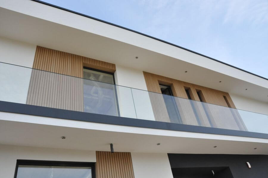 Lamelova fasada, lamelovy obklad na fasadu, Nemi Trade, WPC slovakia, Wood plast, WPC fasada, lamelový obklad na dom, lamelova brana, skrasli dom, WEO 35, WEO 60,WEO Classic lamely na dom, wpc lamely