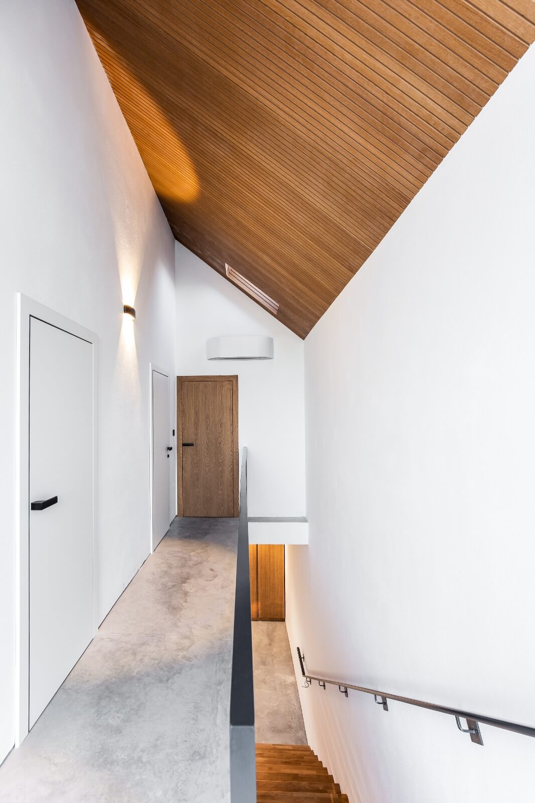 Lamelový panel, lamely na stenu, Nemi Trade, lamely merkury market, lamelovy panel obi, dubový lamelovy panel, skrasli dom, akustický panel, dubove parkety, lamelova stena, lamelovy panel nature, lamelovy strop, stropne lamely, moderný strop, lamely na strop, drevený strop, navrh dizajnu, navrh interieru, 3D vizualizacia interier, dizajneri architekti